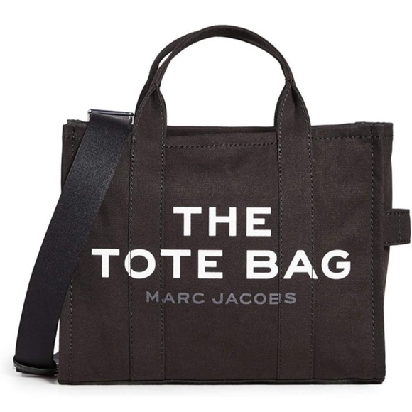 Marc Jacobs Handbags - MARC JACOBS The Tote Bag Medium